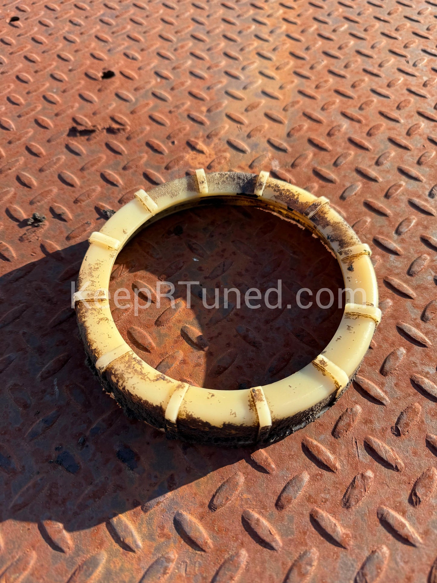 Fuel Tank Sending Unit Lid 91-93 Cummins