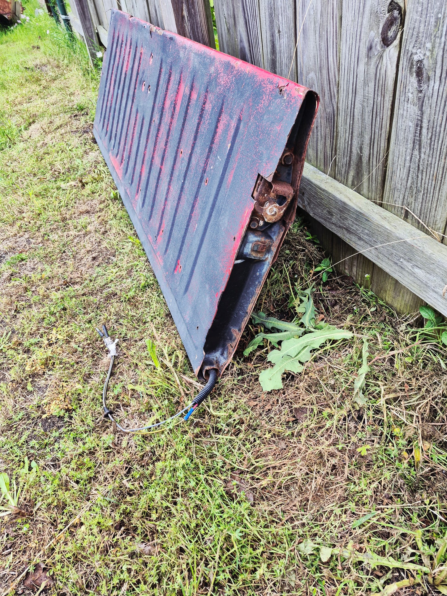Tailgate First Gen Cummins -17 (Local Pick UP Only)
