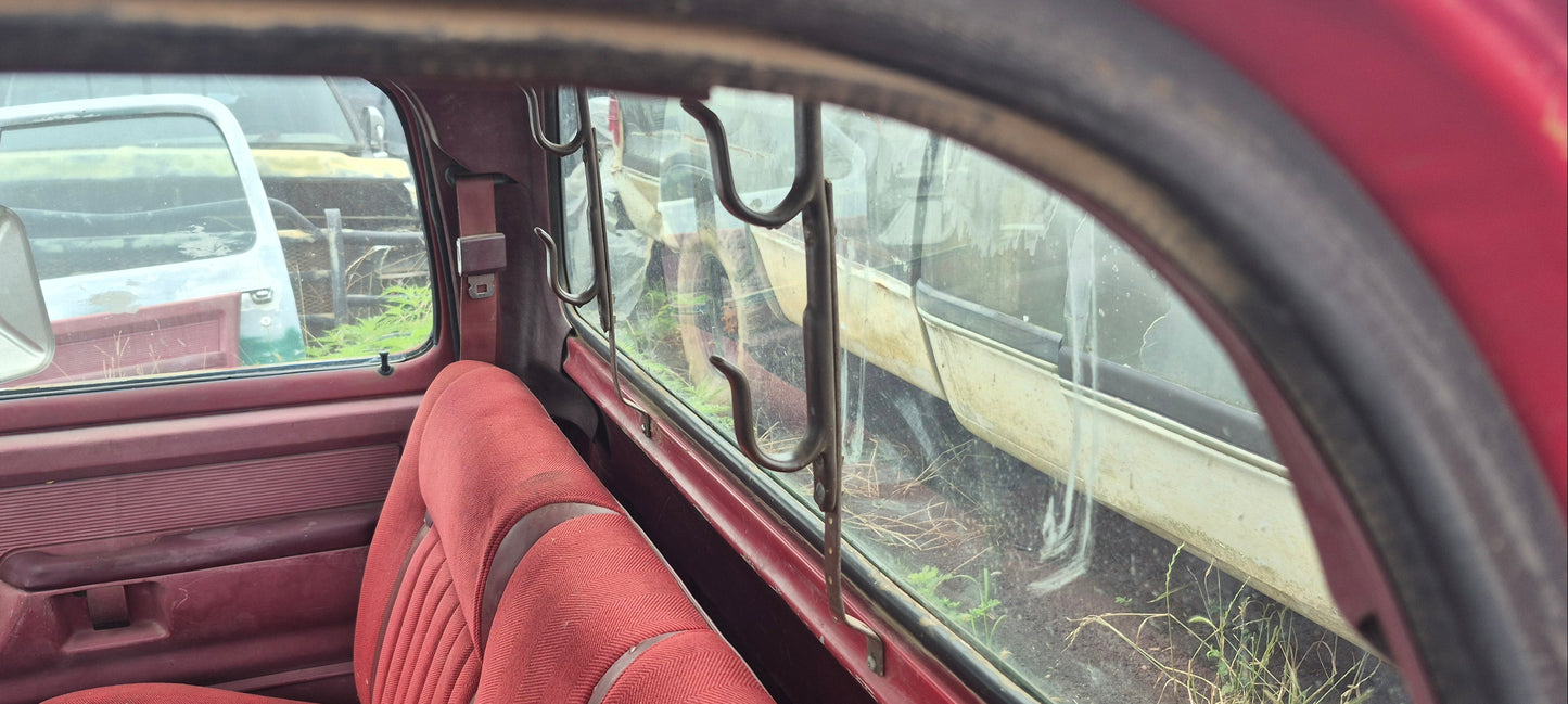 Back Window Gun Rack