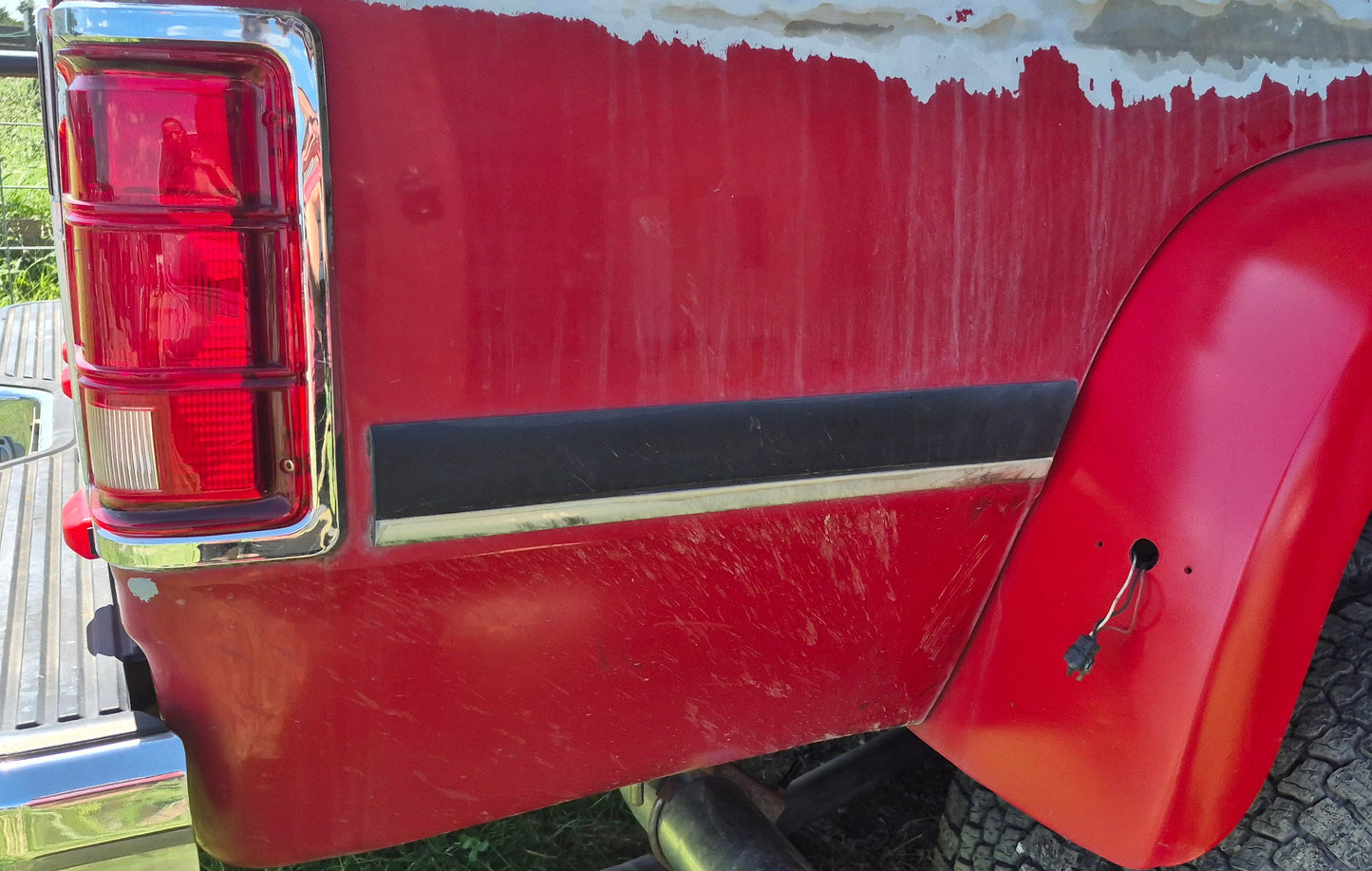 Rear Bed Dually Passenger Side LE Body Molding Trim 91-93 Dodge Ram First Gen Cummins