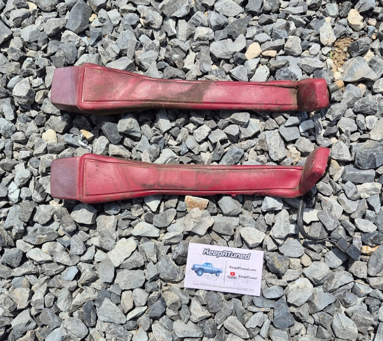 Club Cab Bucket Seat Seat Belts Seatbelt Set (Red) READ