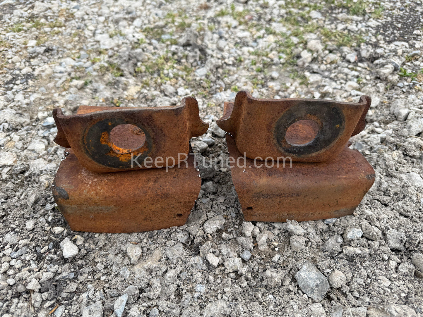 Cab Mounts (pair of 4 stock picture)