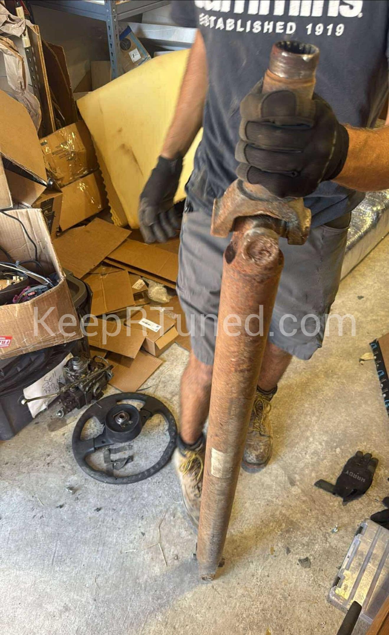 GETRAG 4x4 Club Cab Rear Driveshaft