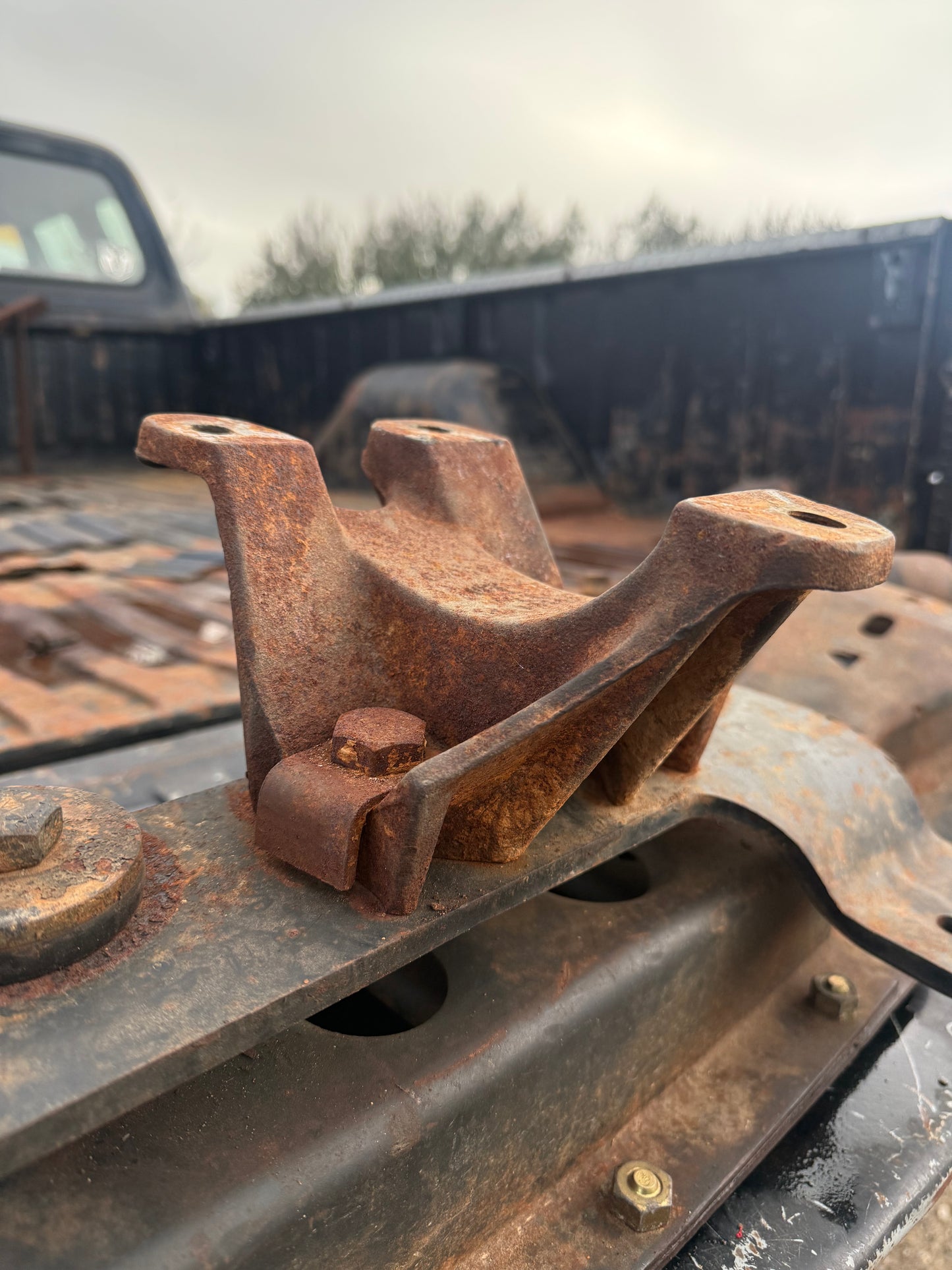 Transmission Mount Brace for 4x4 A518 46rh Automatic First Gen Cummins