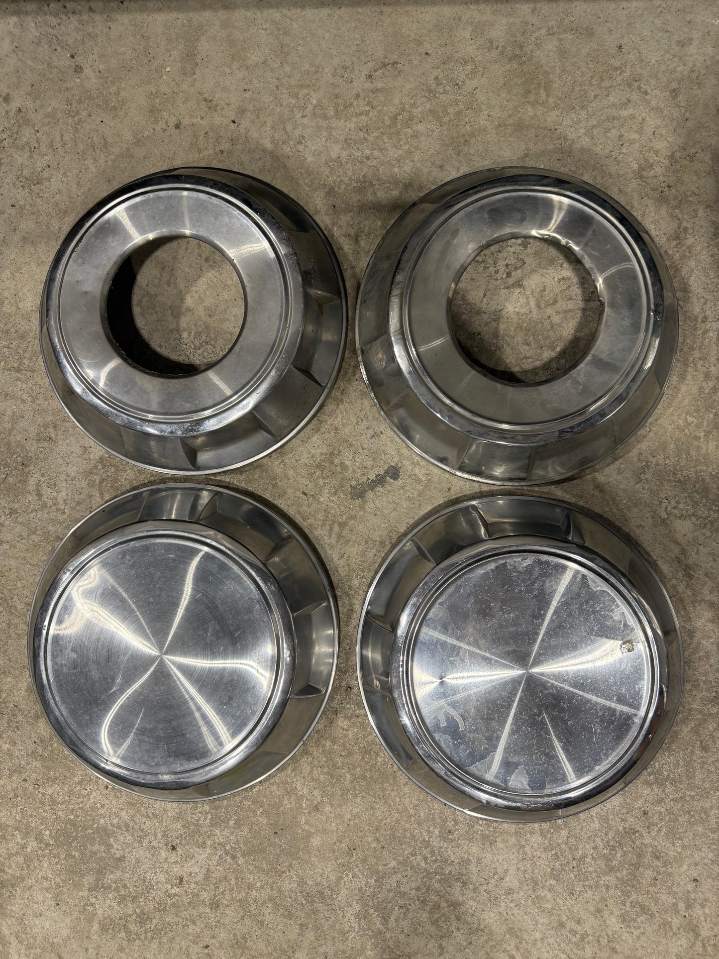 Dog Dish Hubcap Set For 4x4 W250