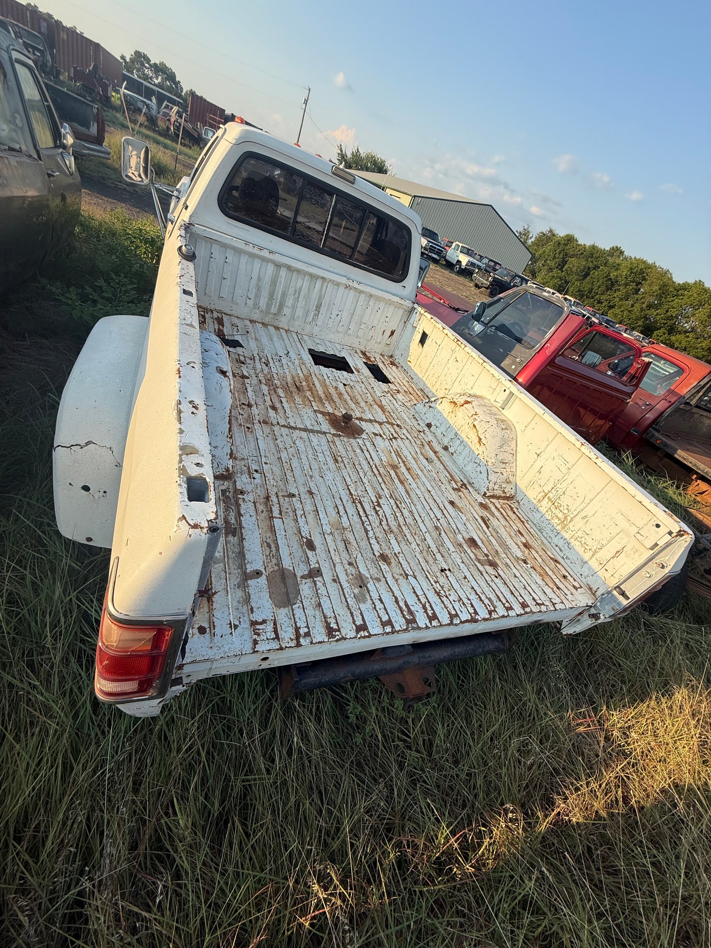Z White Dually Bed