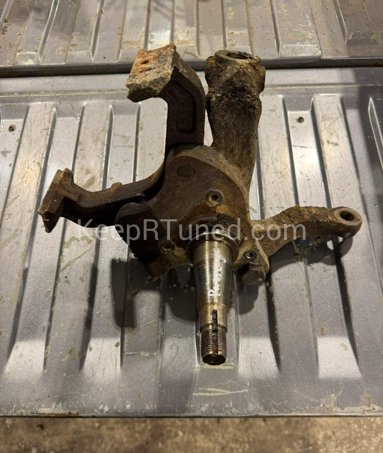 Spindle Passenger Side Cummins 89-93 Dodge Ram 1st Gen