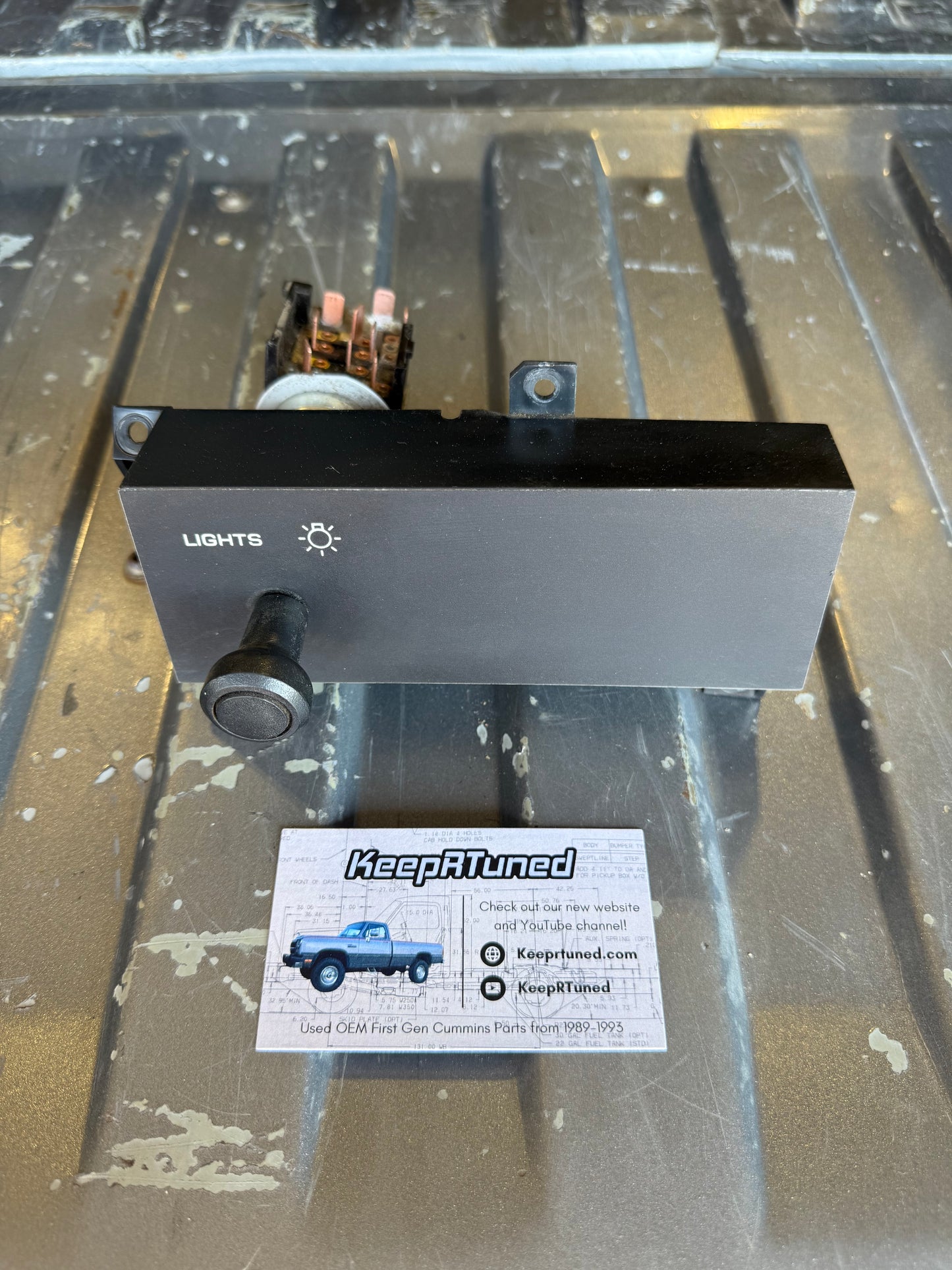 Headlight Switch (No Power Mirrors) 89-93 Dodge Ram Cummins