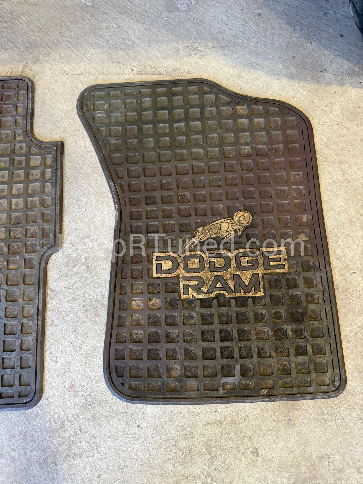 Dealer Option Dodge Ram Floor Mats OEM Red Large Hump 89-93 Dodge Ram 1st Gen Cummins