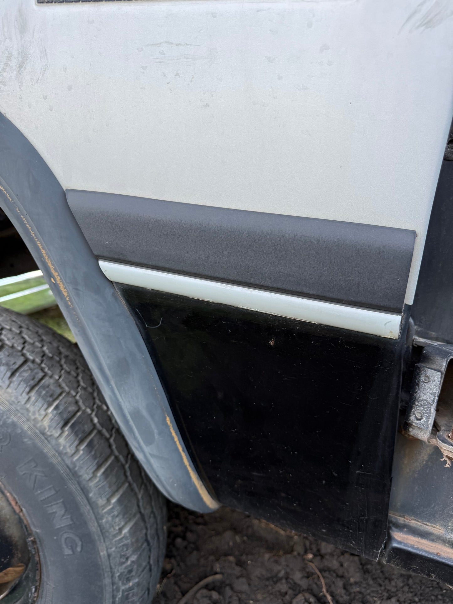 Front Fender Drivers Side LE Body Molding Trim 91-93 Dodge Ram First Gen Cummins