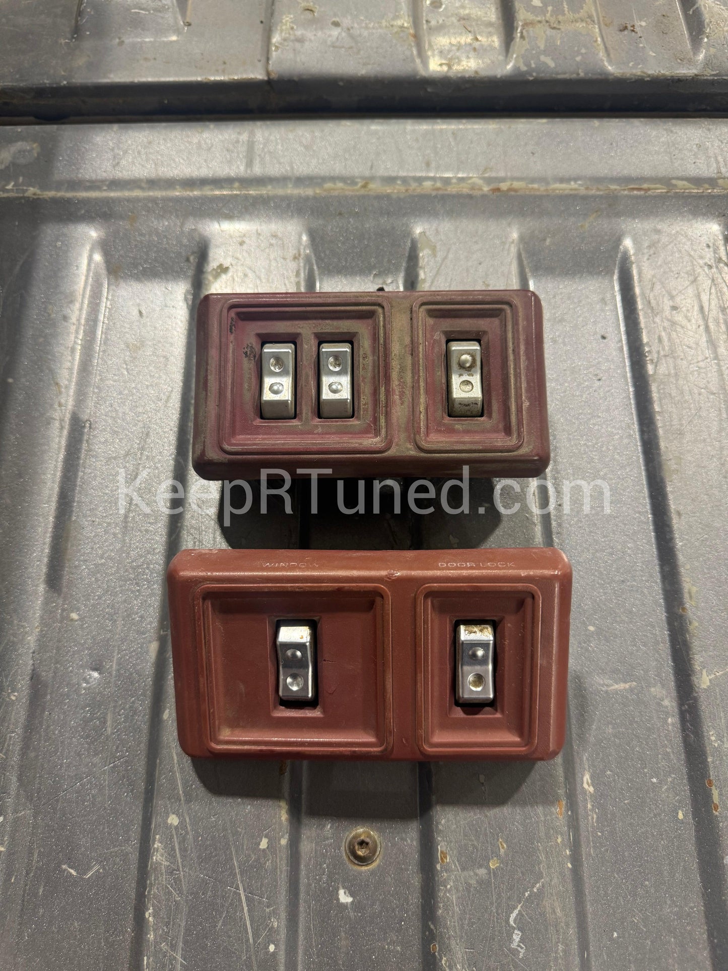 Power Door Panel - Door Lock Switch / Window Button Bezel Pair + Buttons Red