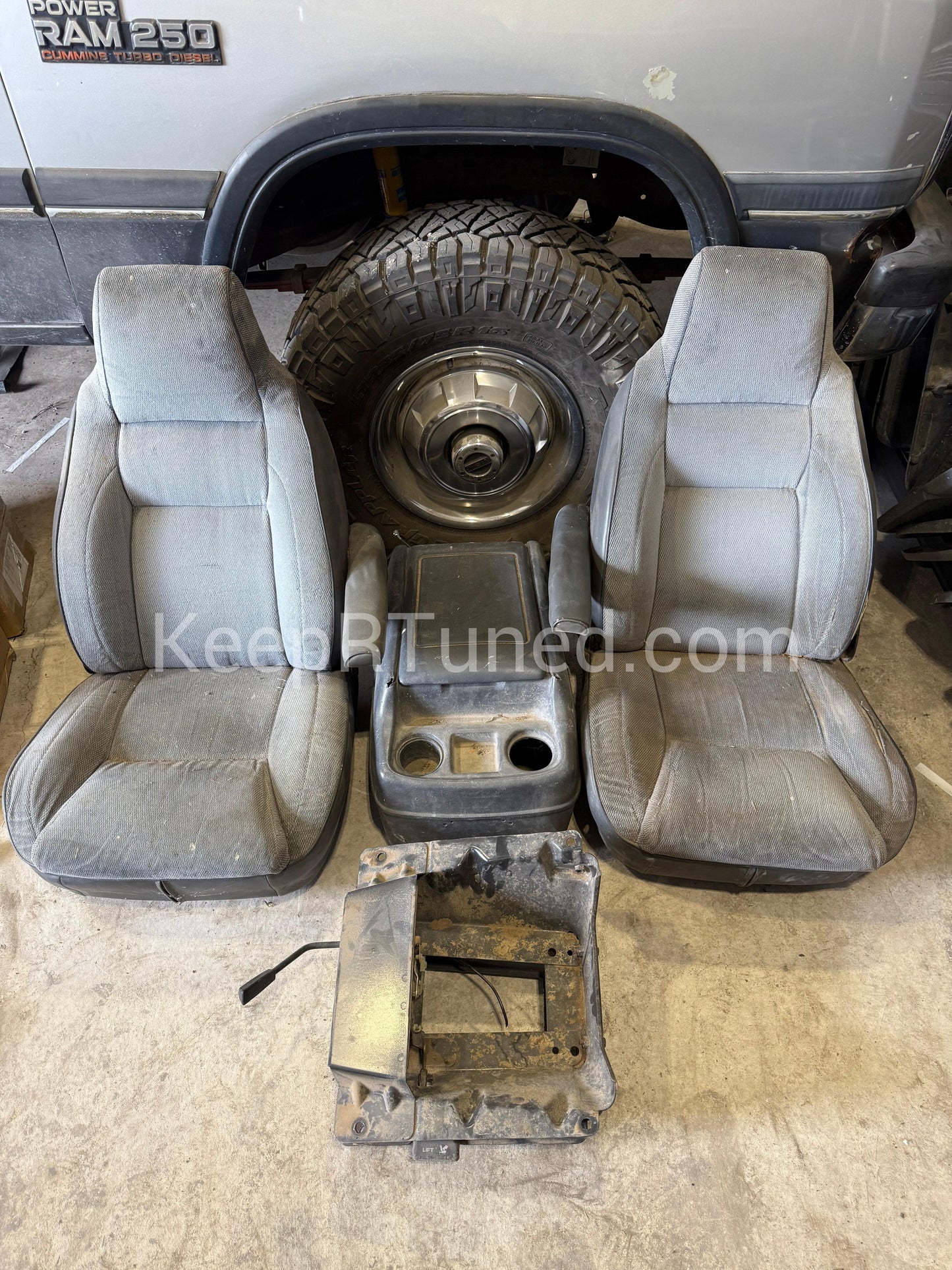 Bucket Seats with Center seatbelts (Local Pickup or extra for freight shipping - Stock picture)
