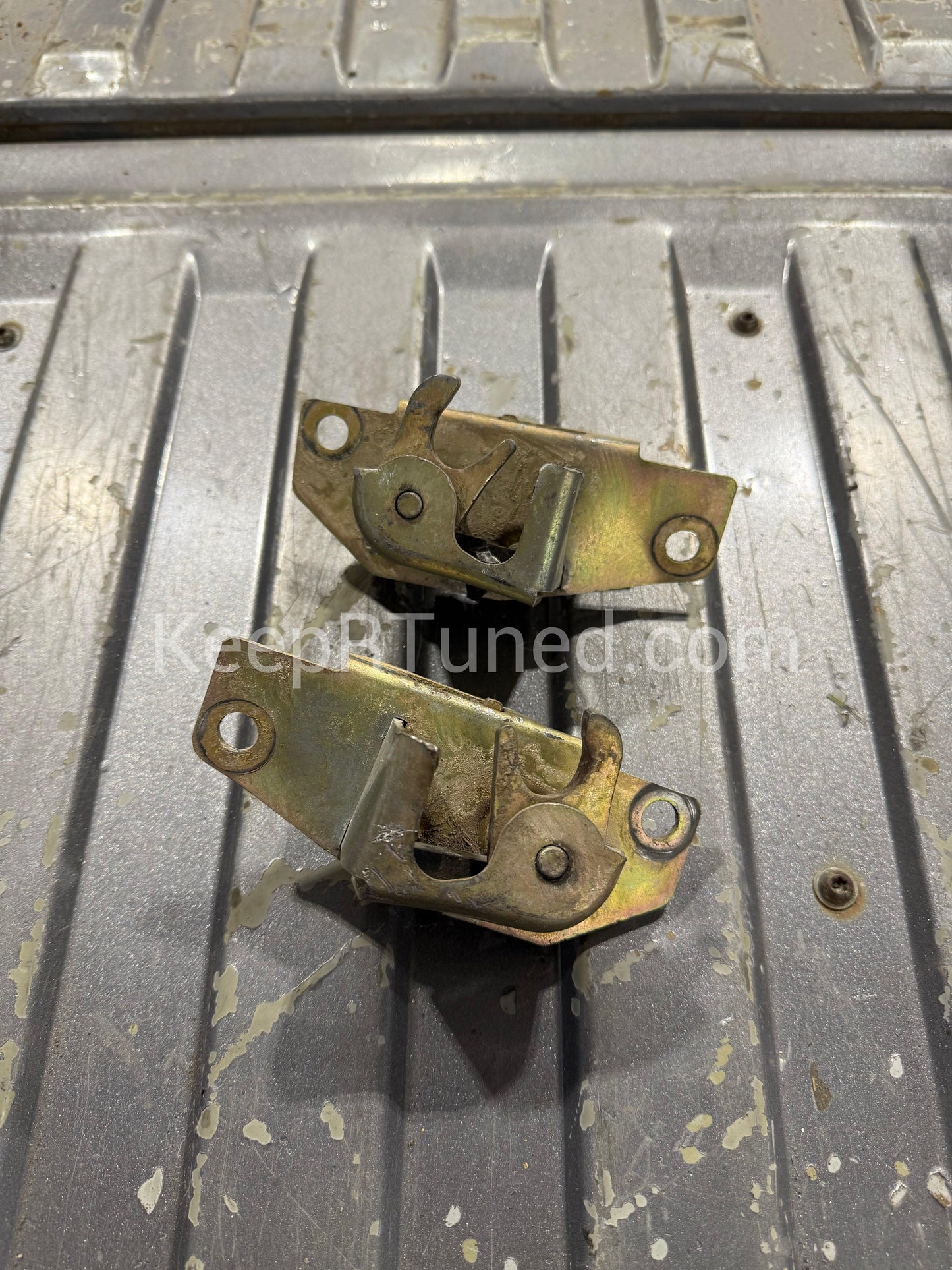 Tailgate Latch Pair OEM