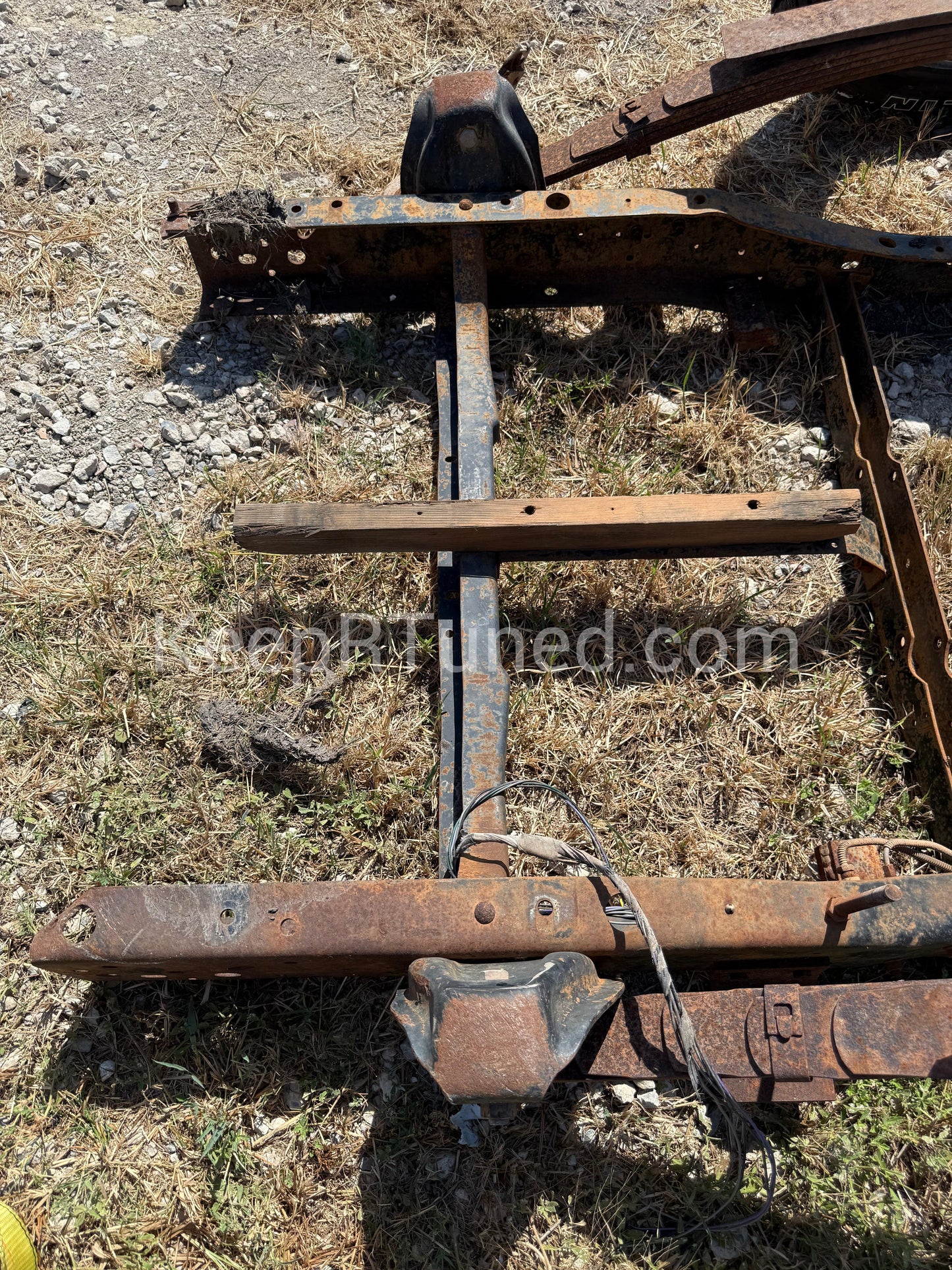 Rear Leaf Spring Saddle Hangar Brackets Set of 2 First Gen Cummins 89-93