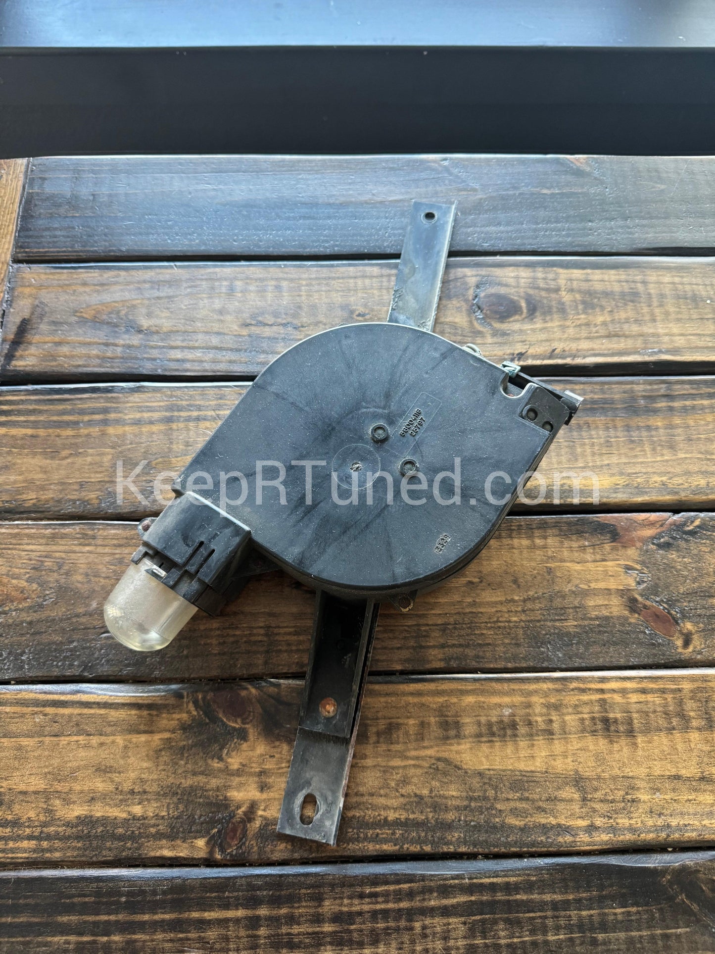 Under Hood Retractable Light 89-90