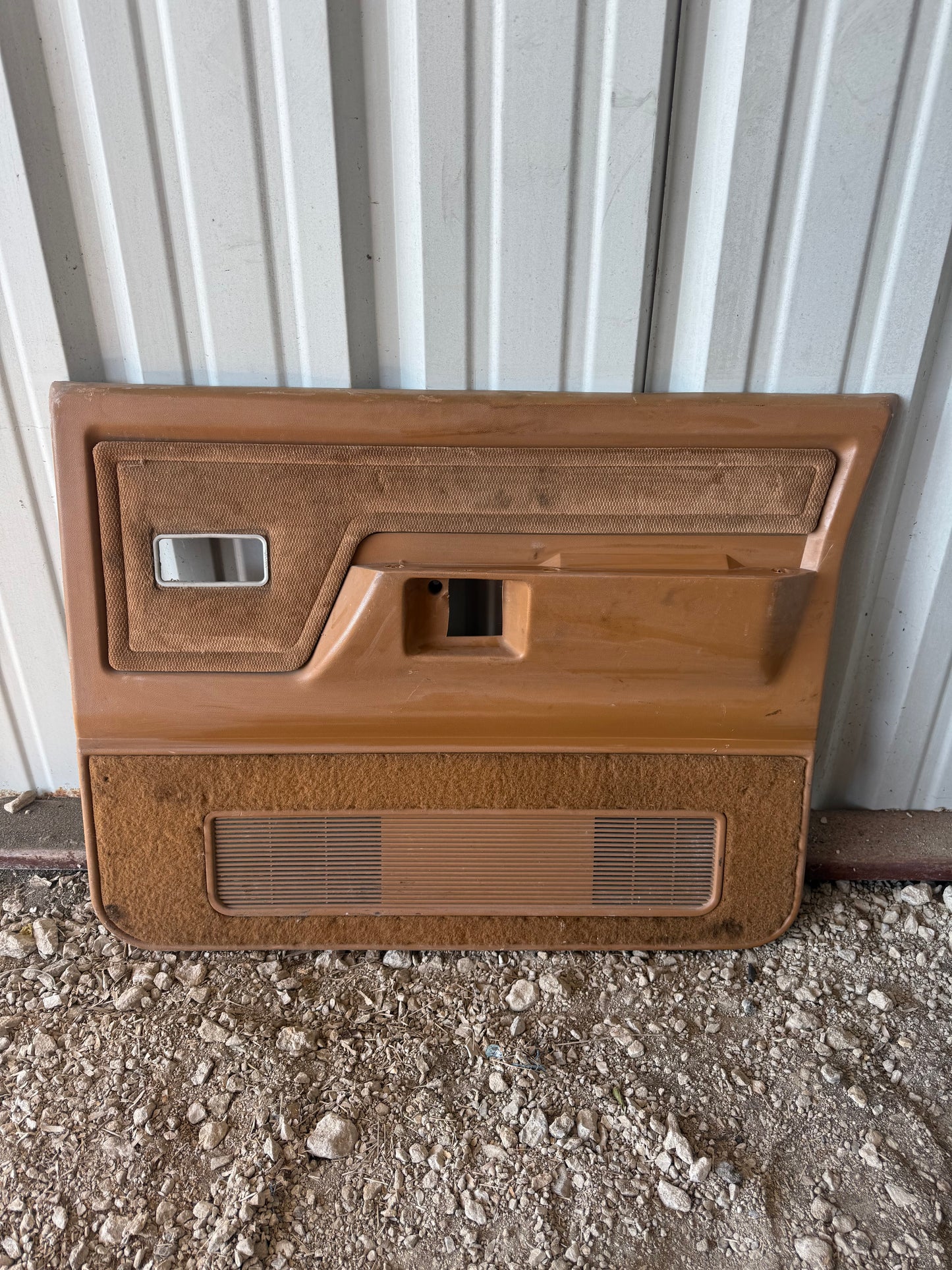 Door Panel Spice Tan Passenger Automatic (Stock Picture)