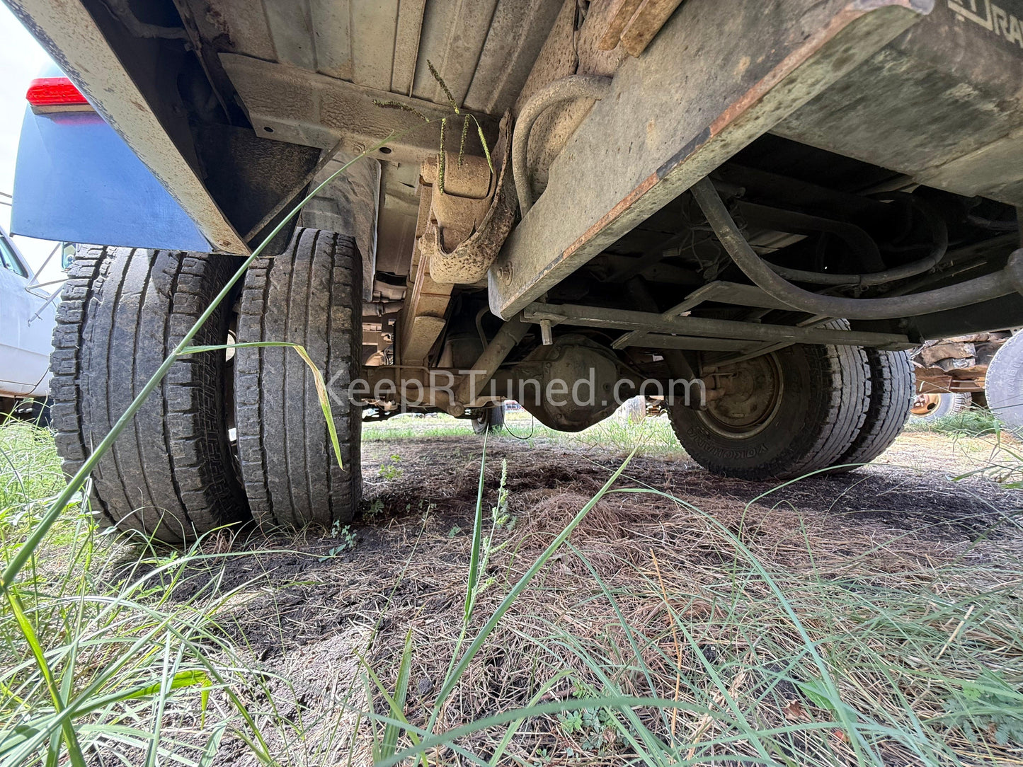 Dually Rear End Dana 70 3.54 Gear Ratio Axle from a 1st Gen Cummins (Local pickup or extra for freight)