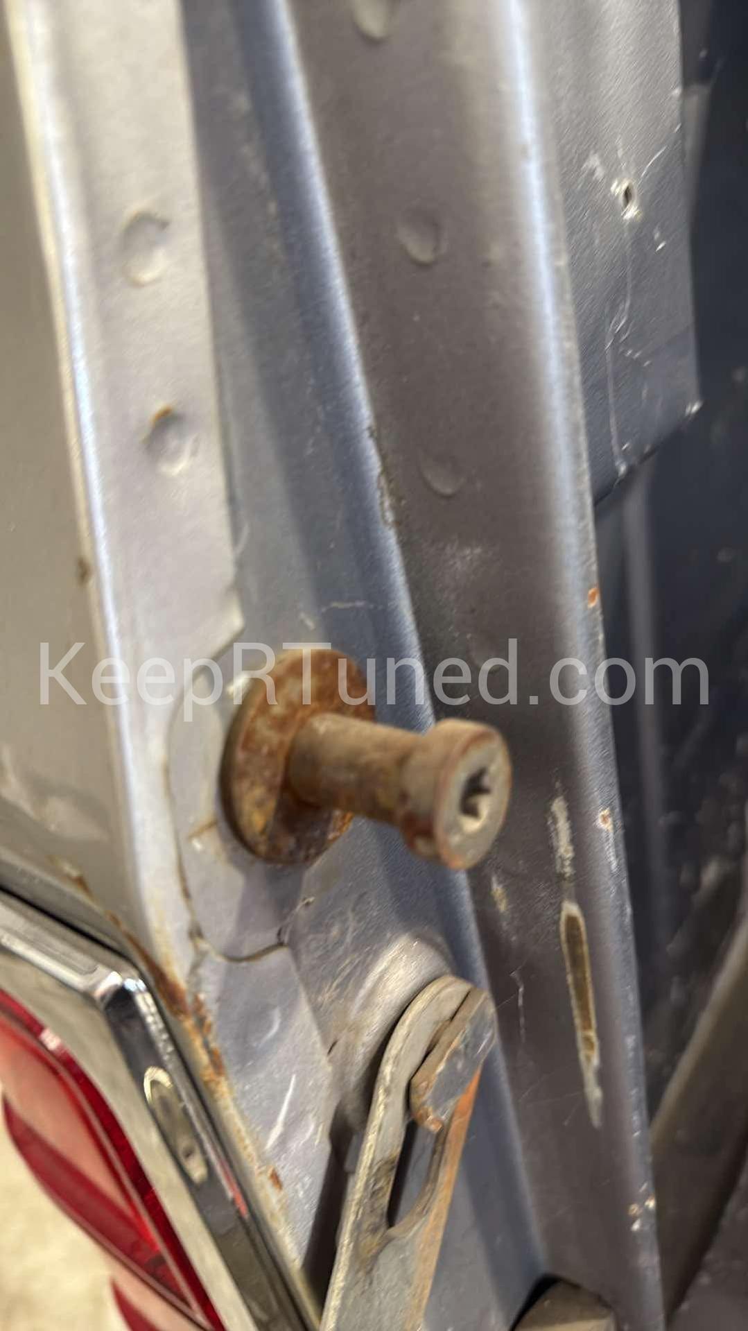 Tailgate Striker Bolt OEM (1)