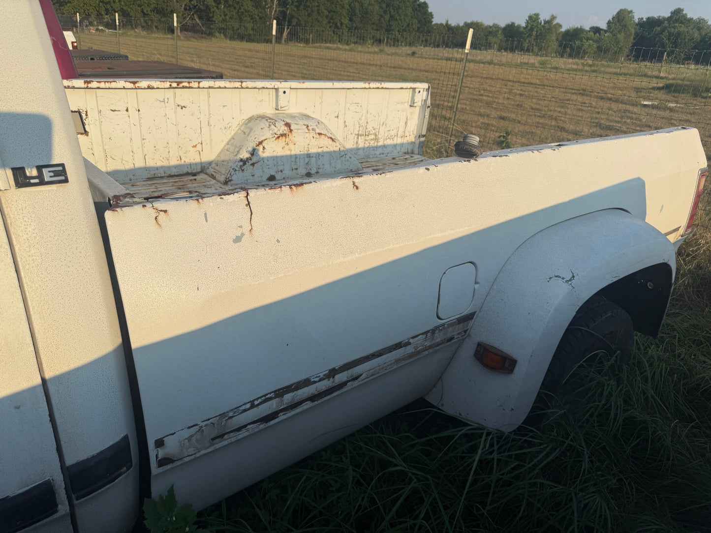 Z White Dually Bed