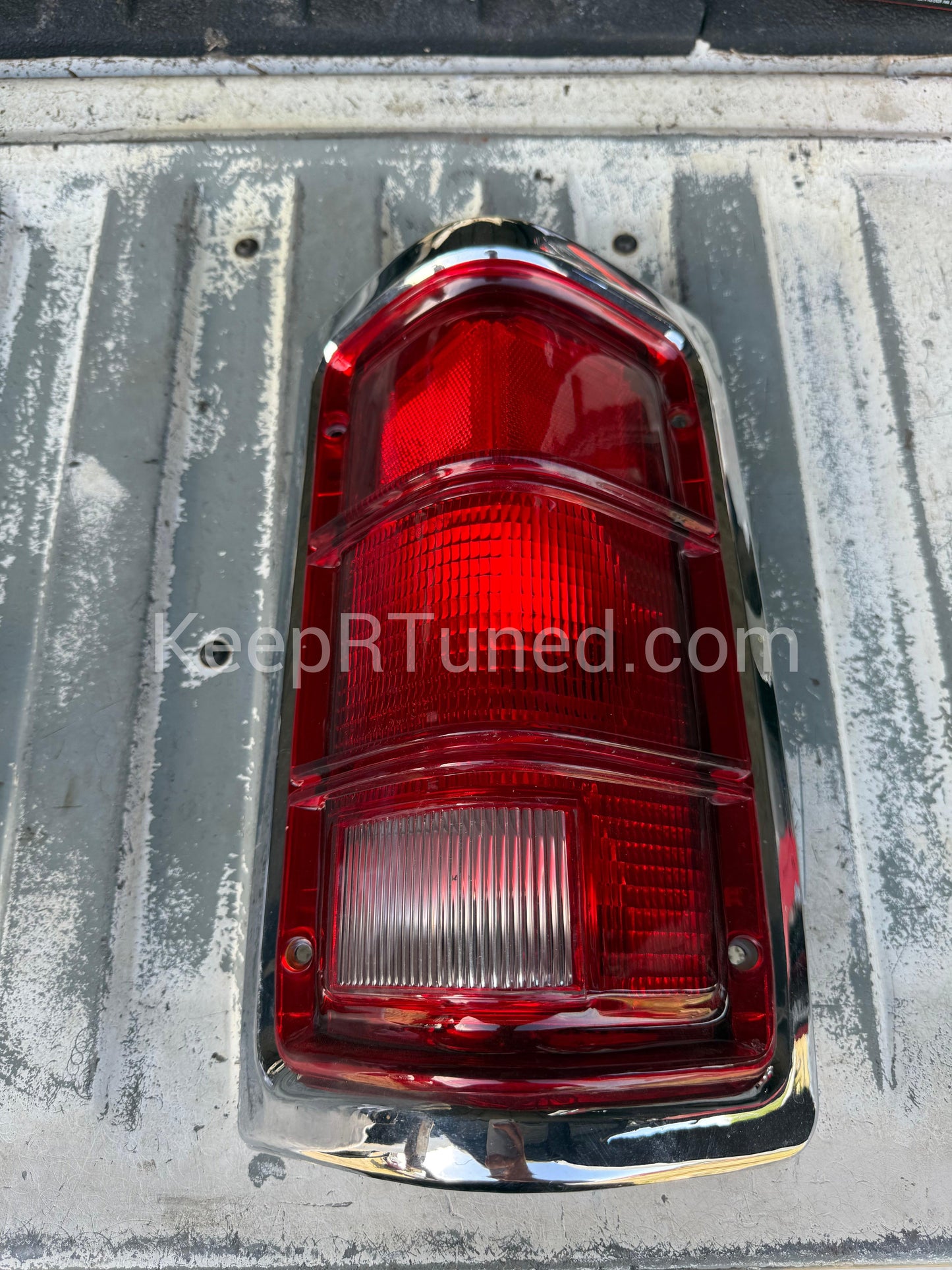 Tail Light Chrome Passenger Side Aftermarket 89-93 Dodge Ram 1st Gen