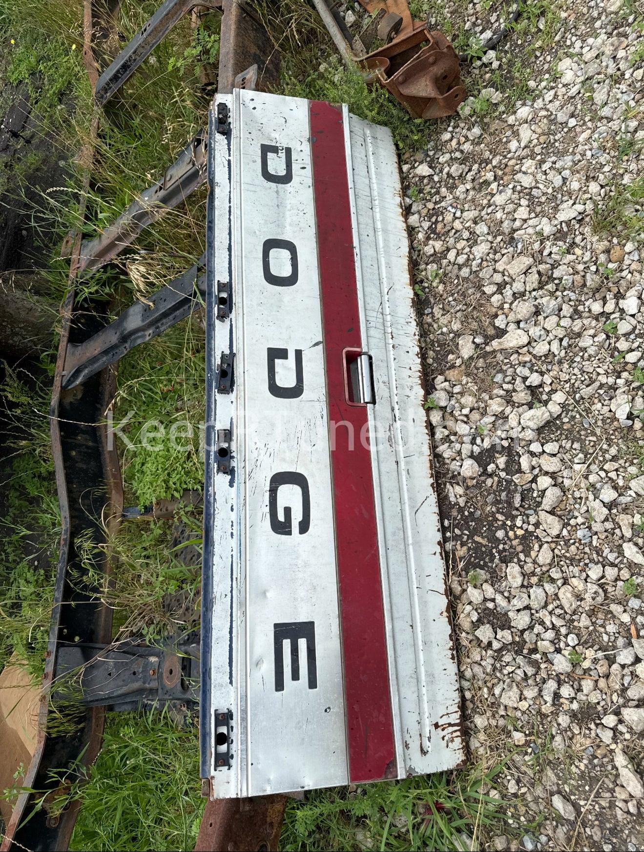 Tailgate White Dually LE Farm Truck Tailgate