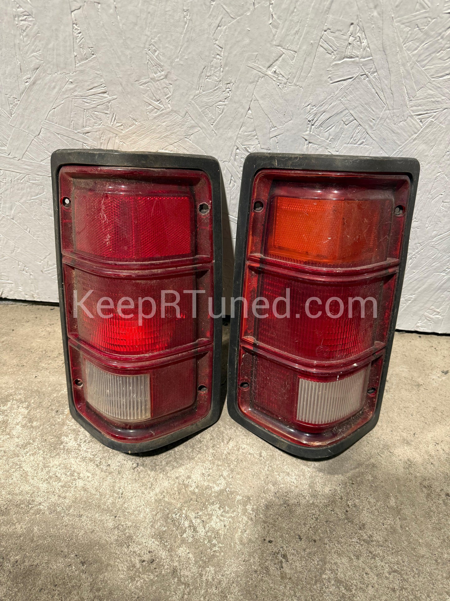Tail Light Pair Aftermarket Black