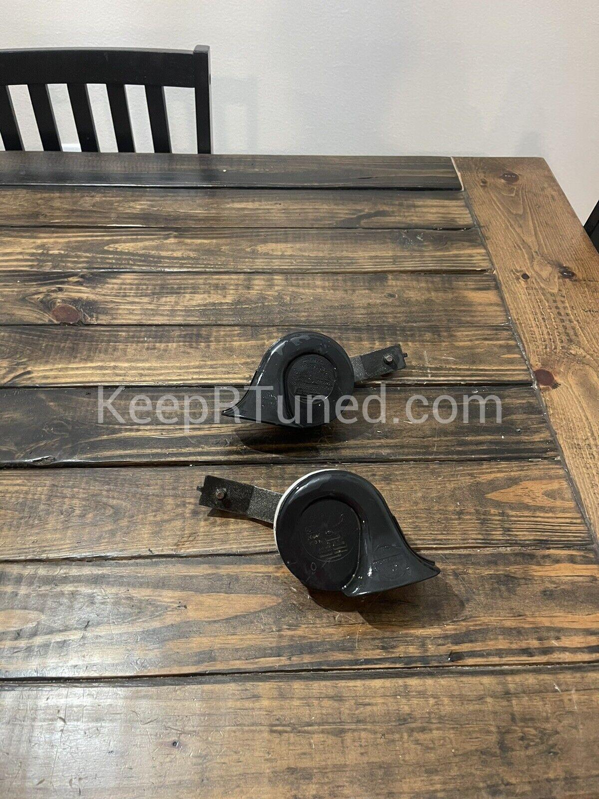 Horn Pair (Cummins)