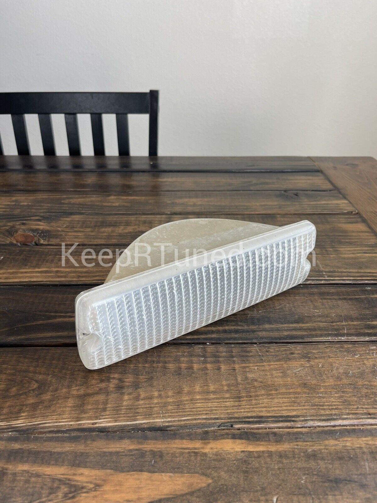 Blinker Turn Signal Bucket Housing (Drivers Side) 91-93