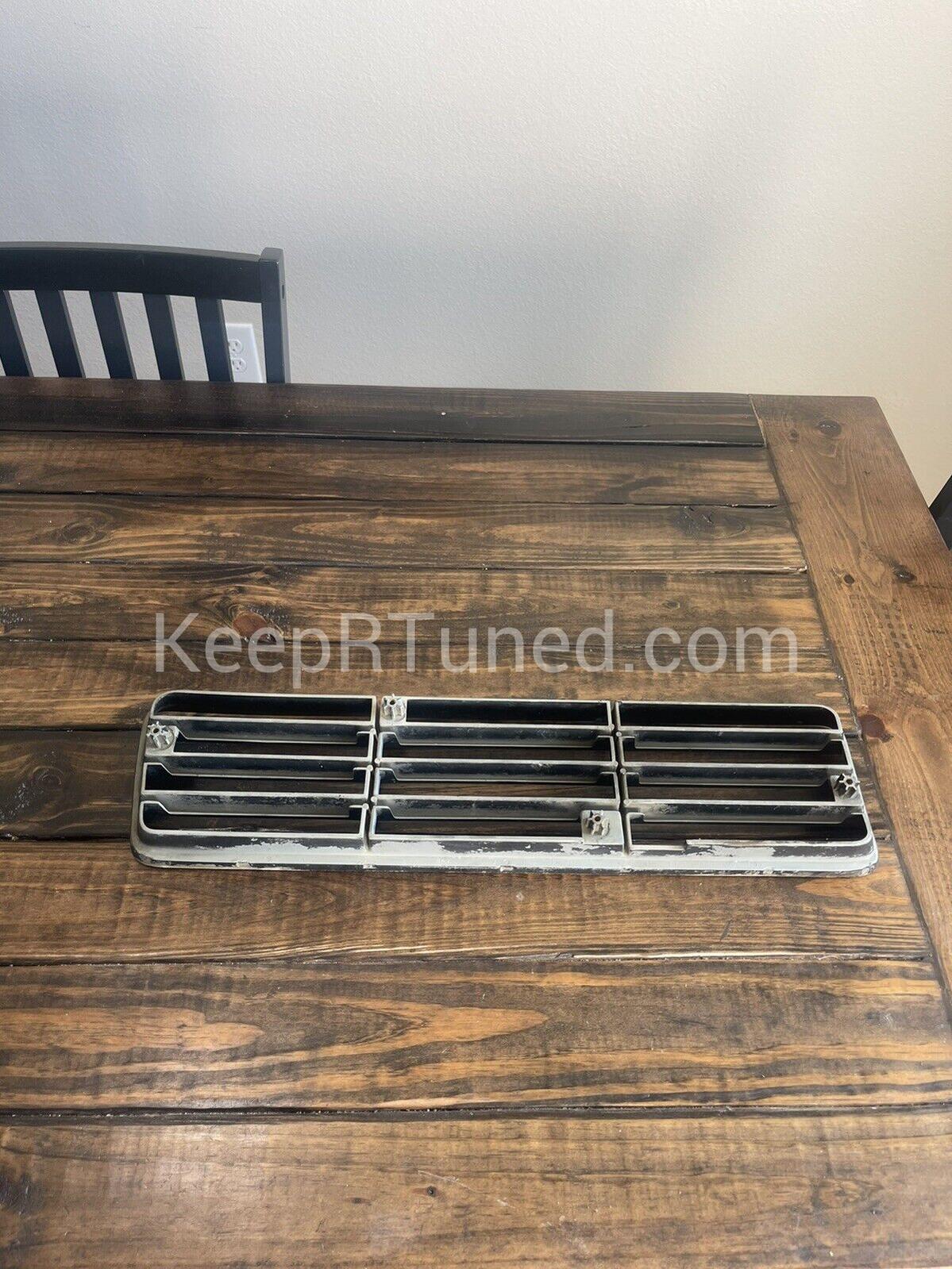 Lower Left Grille Insert OEM Mopar (Read)