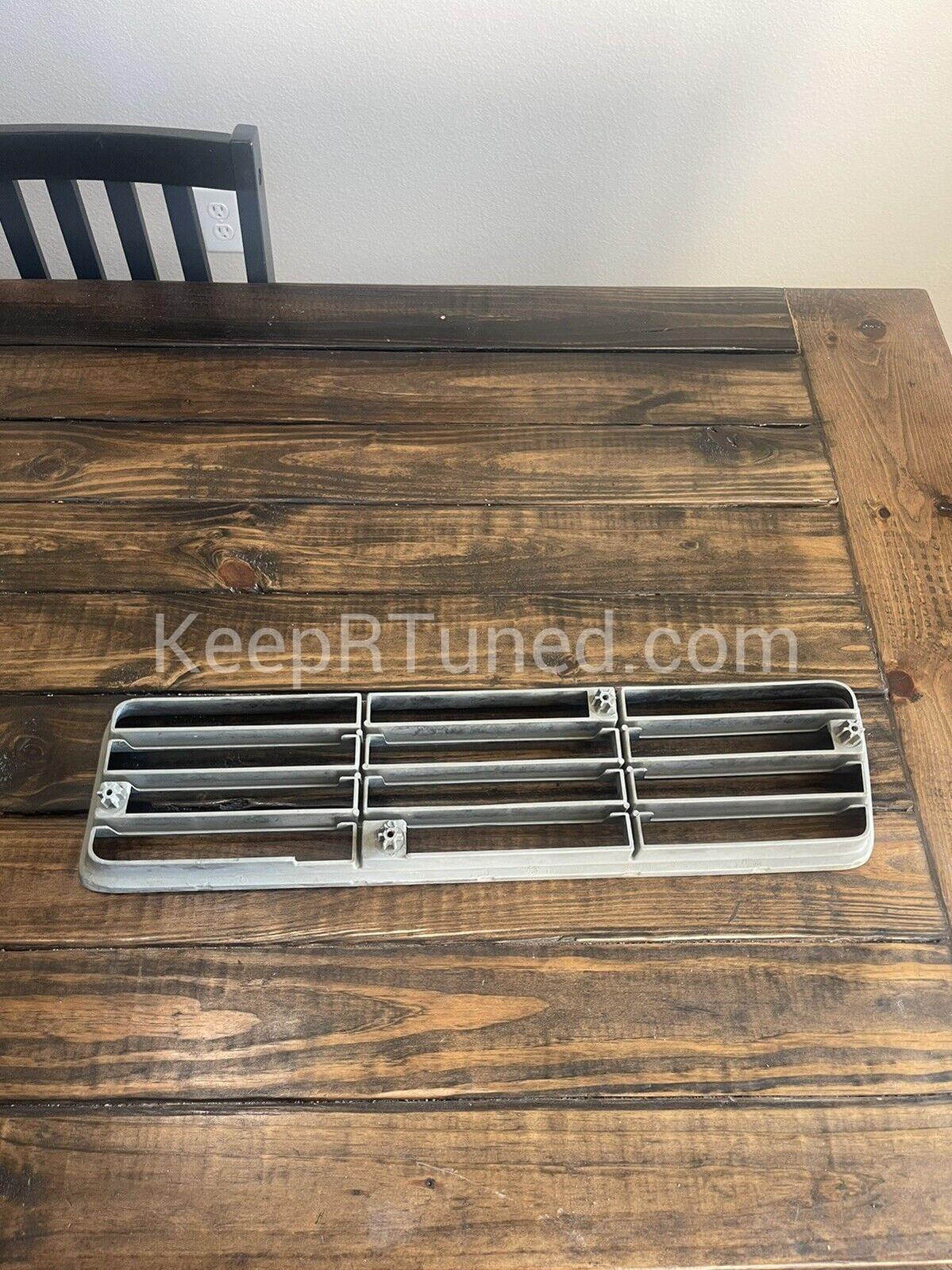 Lower Right Grille Insert OEM Mopar (Read)