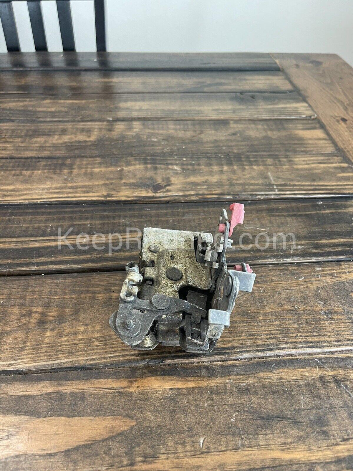 Door Latch (Passenger)