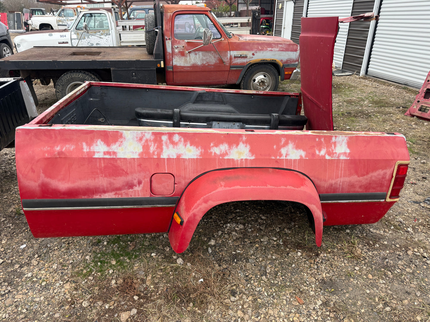 Dually Bed Red with bed liner