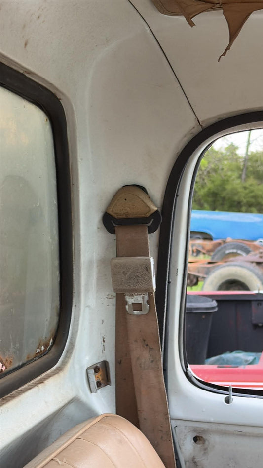 Seatbelt covers (4)