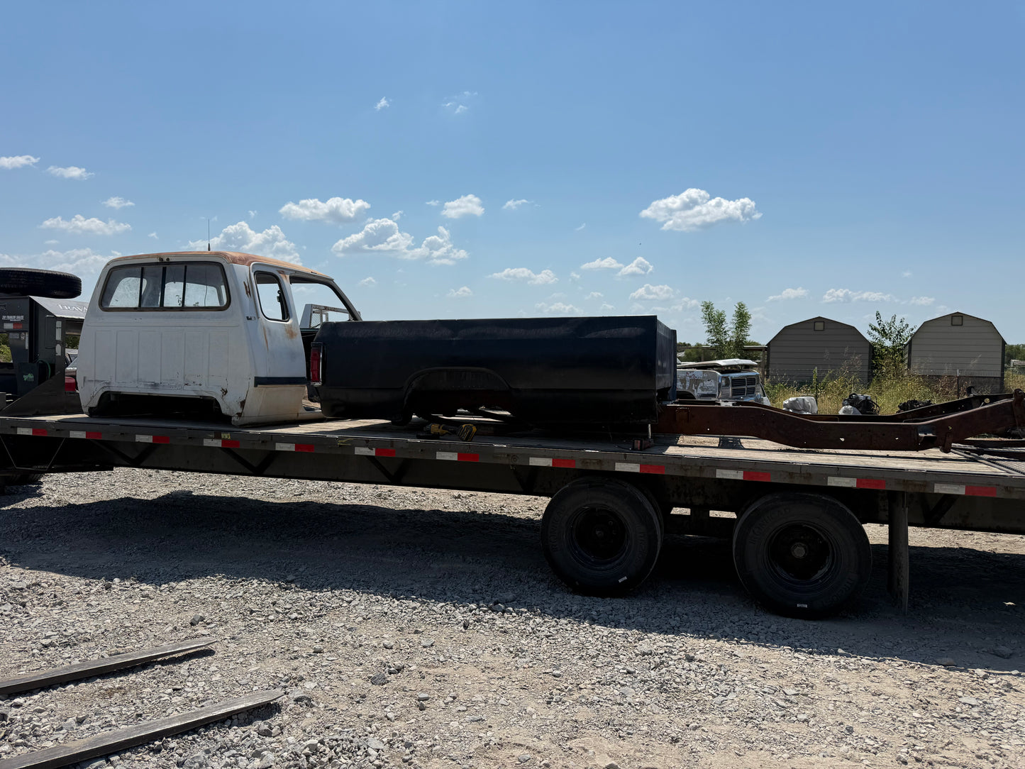 Bed cab fender 2 inner fenders