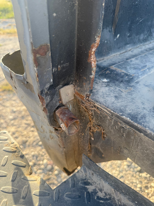 Tailgate Drivers Side Pivot Mount (Stock Picture)