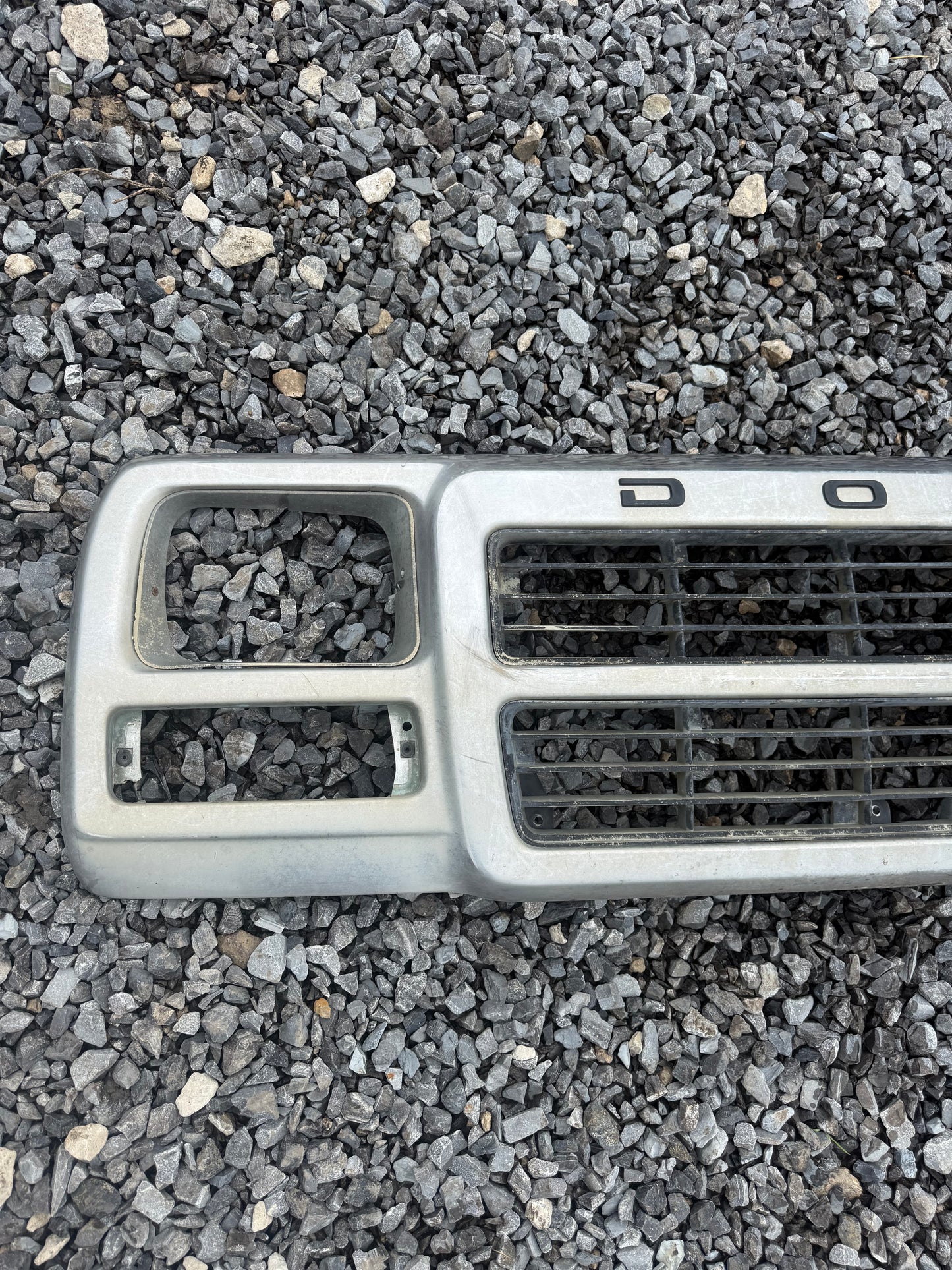 Grill Oem 91-93 Dodge Ram Good Shape (Has at least one crack local pickup)