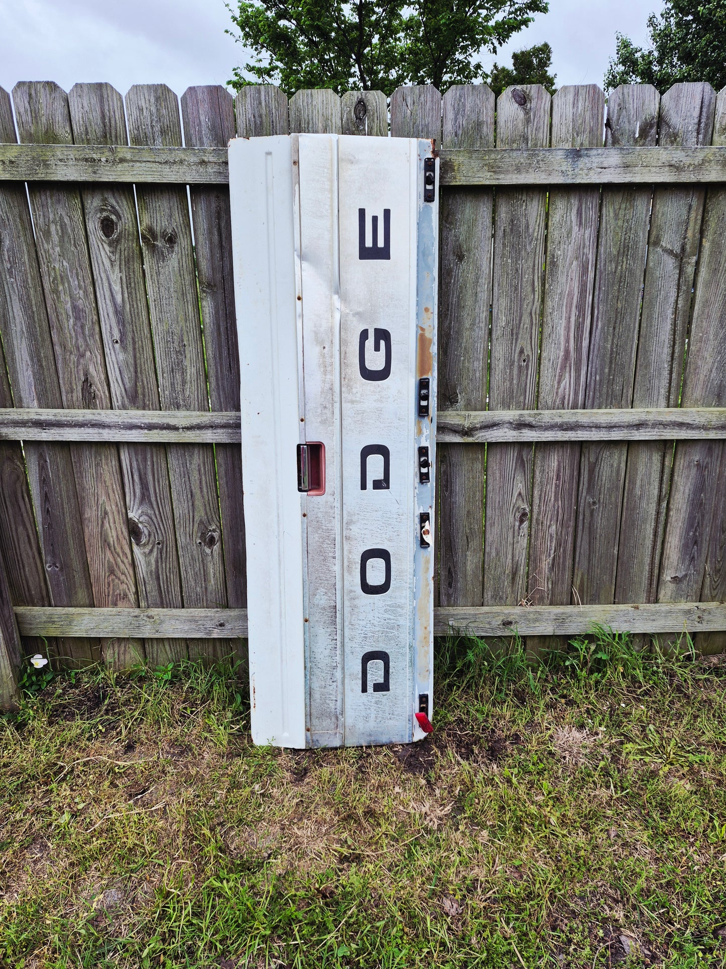 Tailgate First Gen Cummins White - Local Pick UP (Contact Us for Shipping Quote)