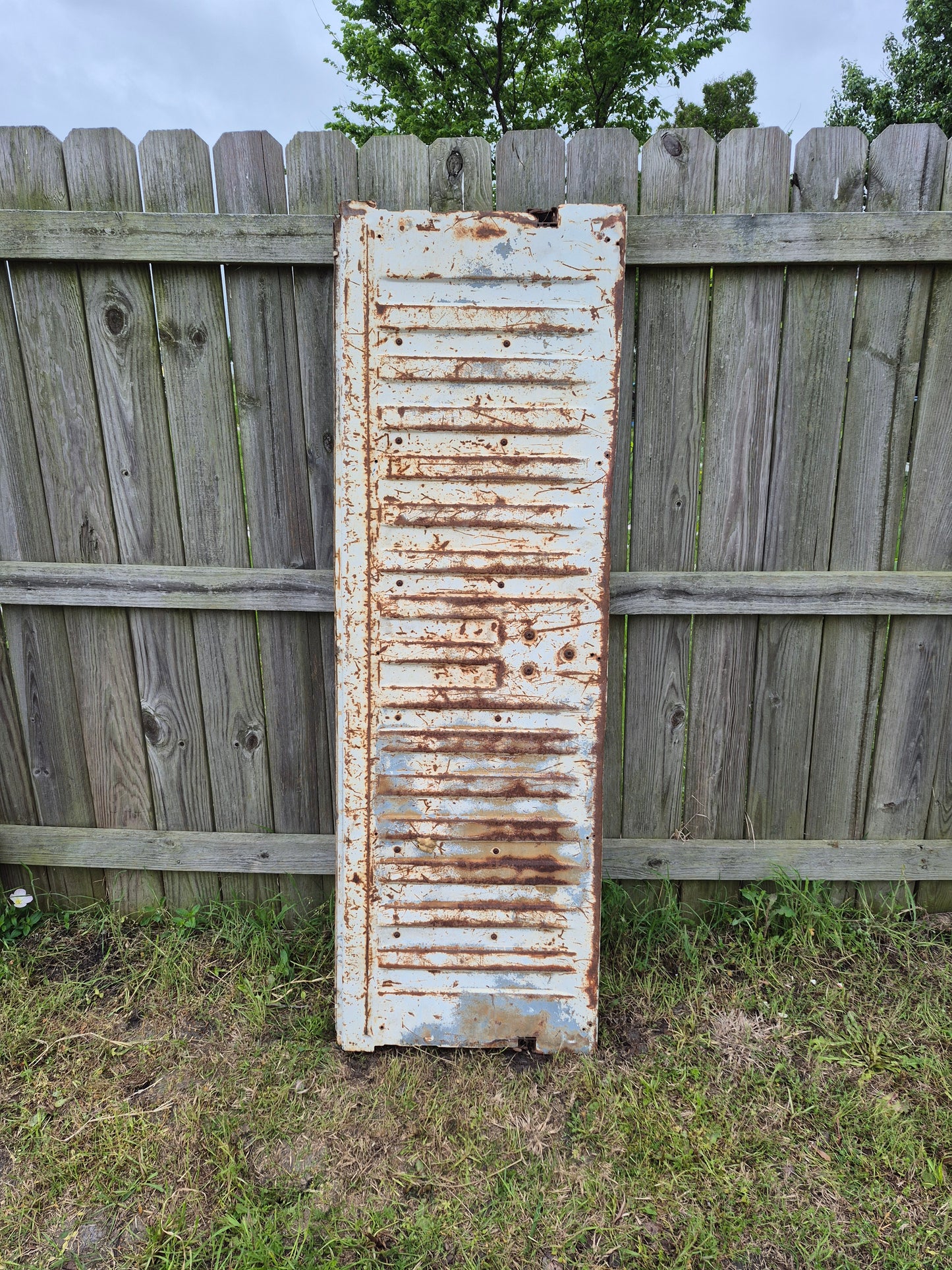 Tailgate First Gen Cummins Maroon -14 (Local Pick UP Only)