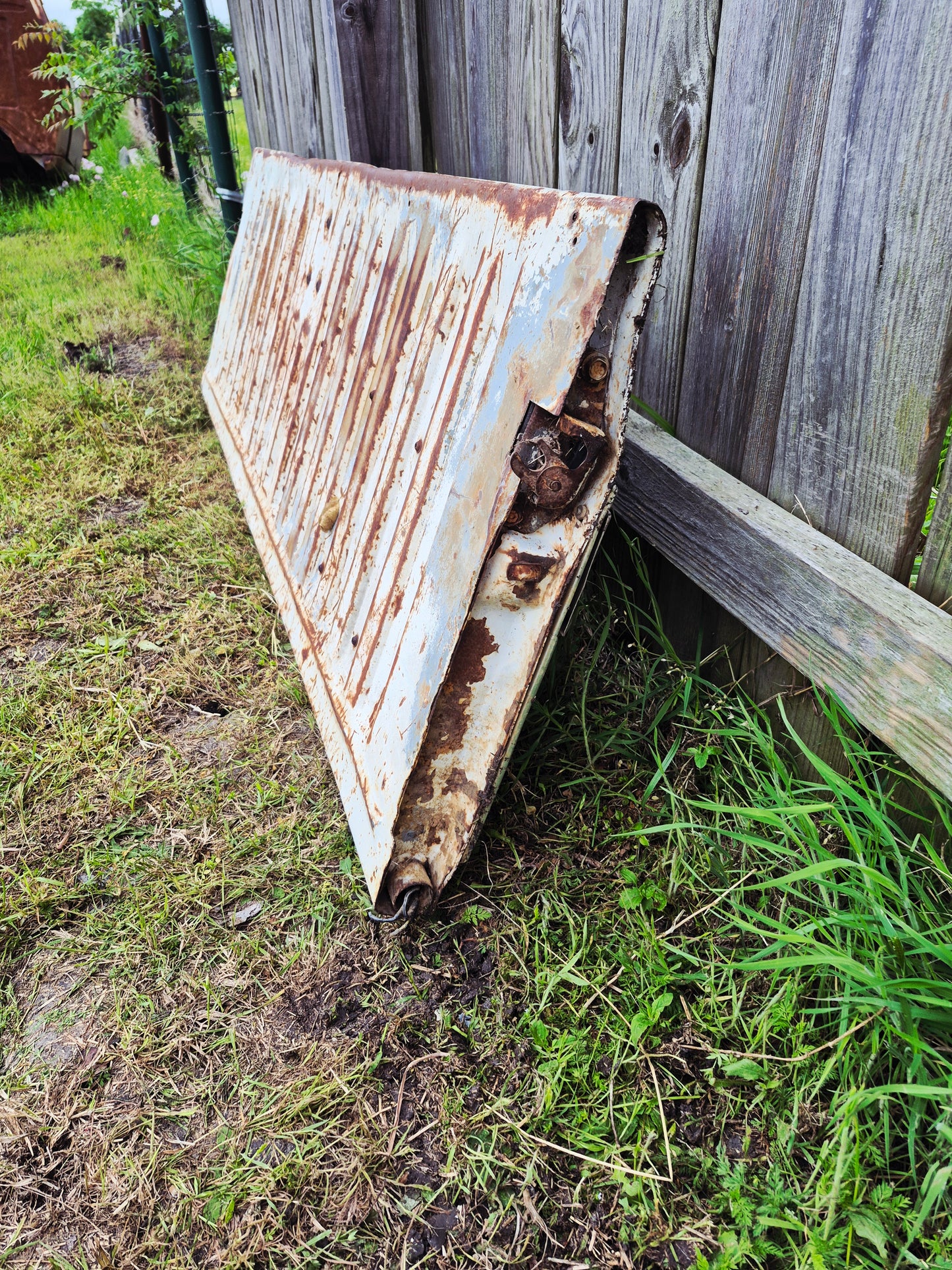Tailgate First Gen Cummins White - Local Pick UP (Contact Us for Shipping Quote)