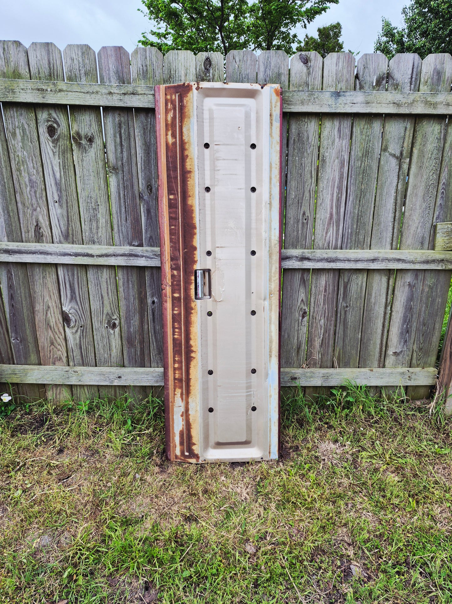 Tailgate First Gen Cummins -16 (Local Pick UP Only)