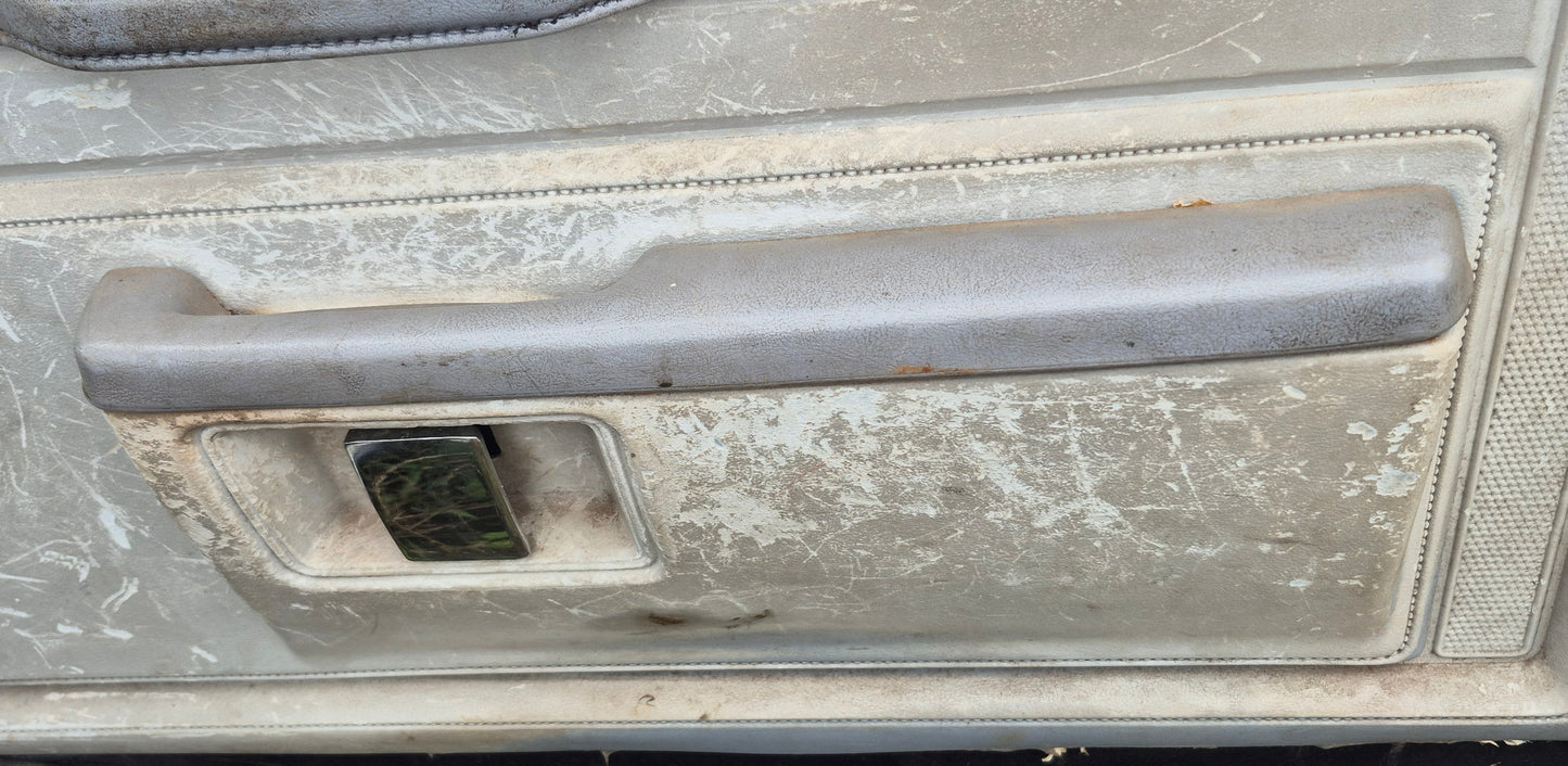 Armrest Passenger Side Light Grey 81-92 Dodge Ram