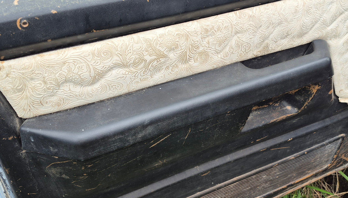 Armrest Pair Black (Aftermarket) 89-93 Dodge Ram 1st Gen Cummins