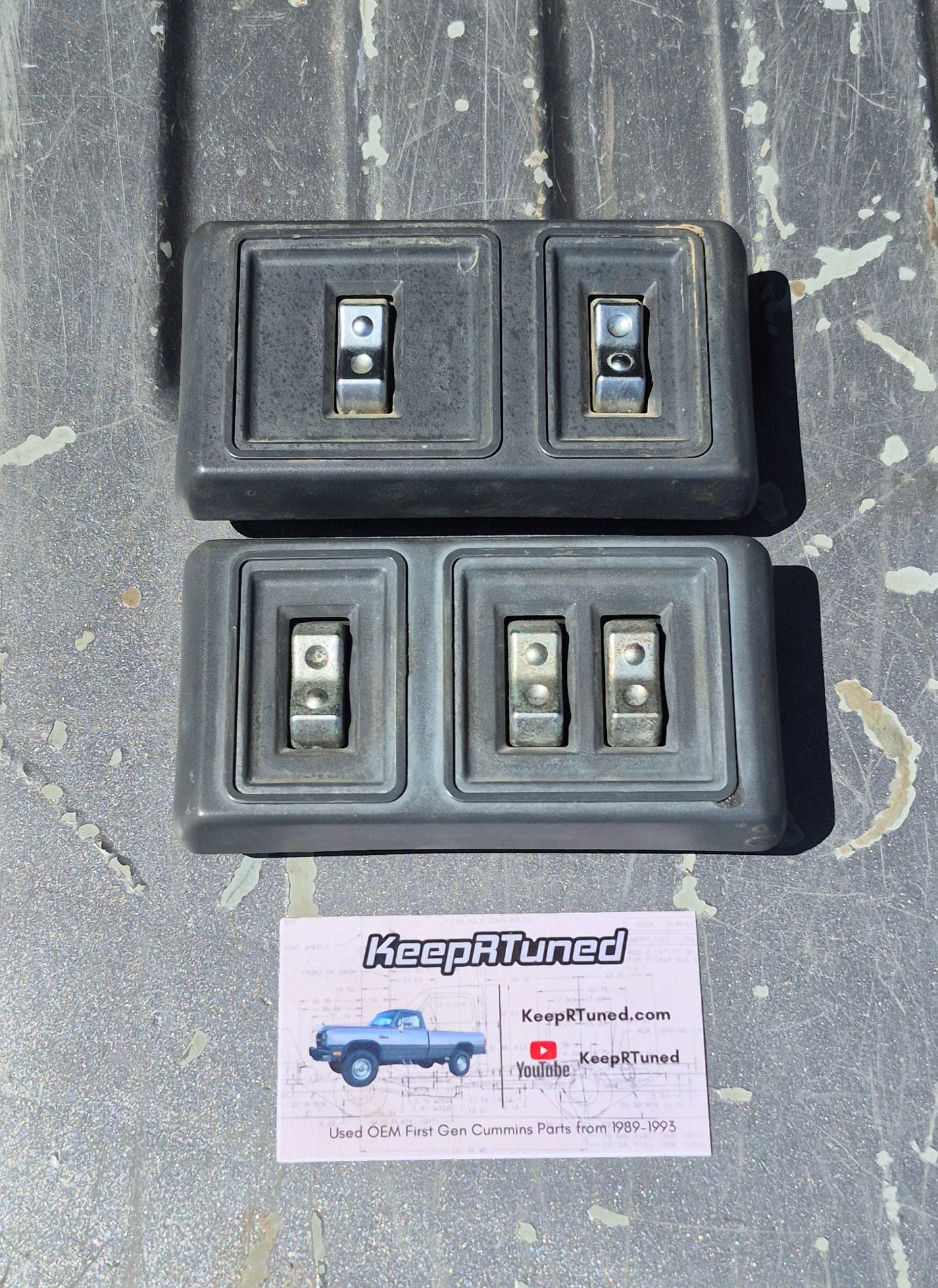 Power Door Panel - Door Lock Switch / Window Button Bezel Pair + Buttons Grey