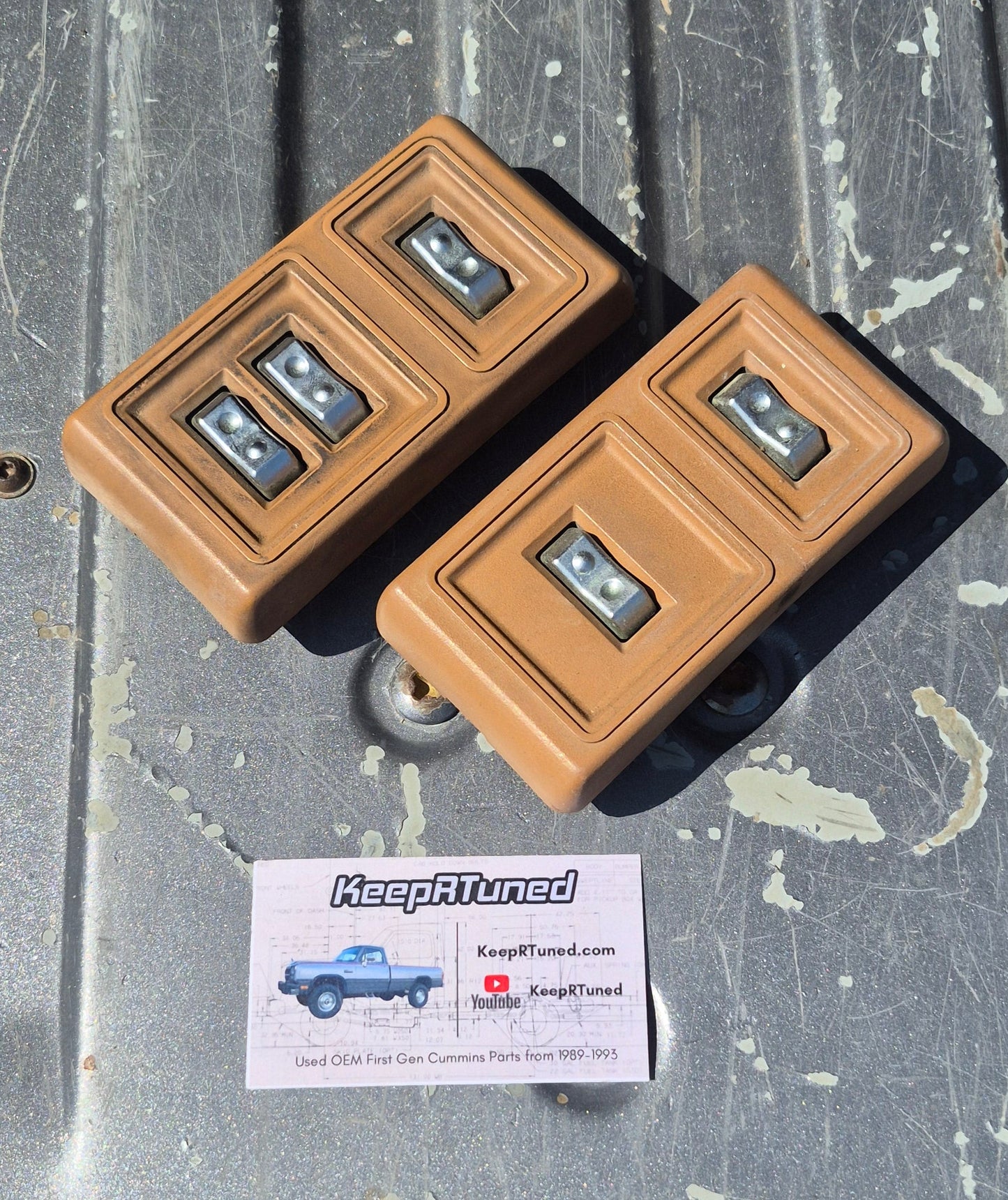 Power Door Panel - Door Lock Switch / Window Button Bezel Pair + Buttons Tan