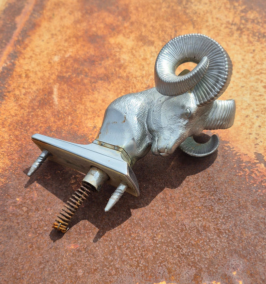 Rams Head Emblem OEM (B) - read