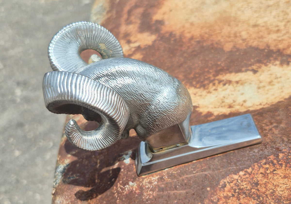 Rams Head Emblem OEM (B) - read