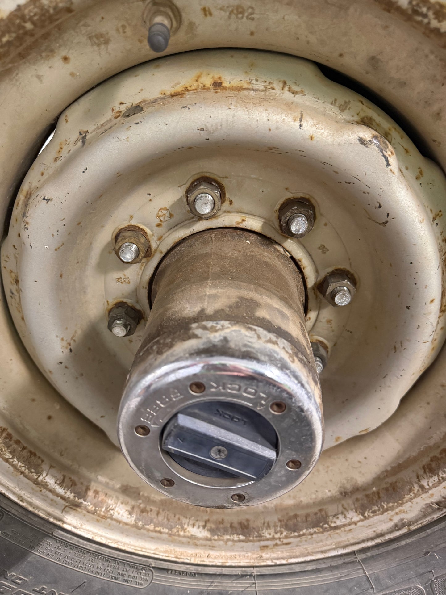 Lugnuts W250 D250 Lug Nut Set of 8 First Gen Cummins