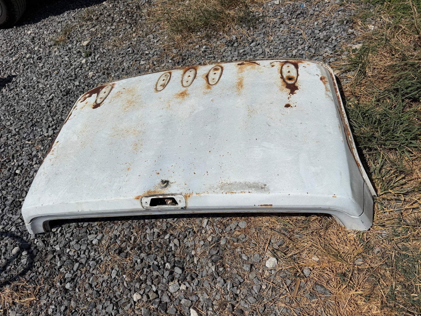 Single Cab Roof Clean Drip Rail 1st Gen Cummins 89-93 Dodge Ram (Stock photo bulk of shipping included in the listing price)