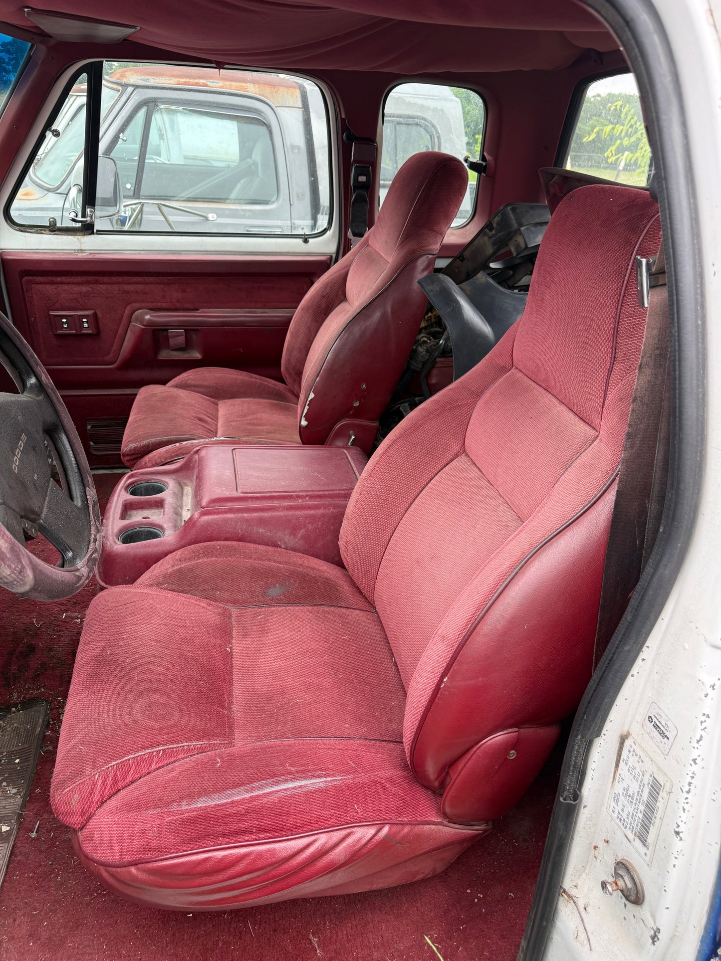 Bucket Seat And Center Console Set (Red) (no arm rests) 92-93 Dodge Ram 1st Gen Cummins (Local Pickup or Freight Shipping for extra)