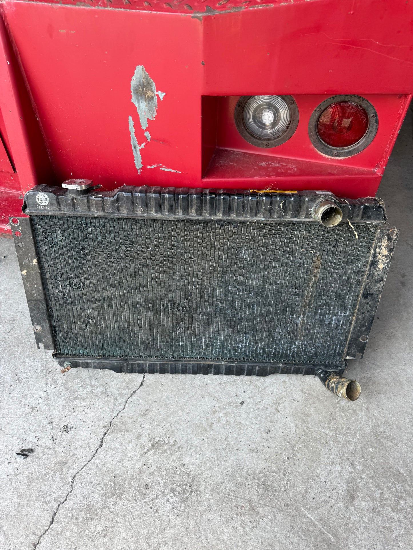 Non Intercooled 89-91 Dodge Ram Cummins Radiator